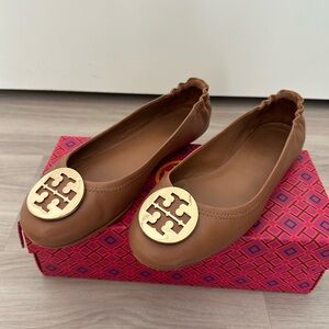 Tory Burch Mini Travel Ballet in Royal Tan w/Gold logo